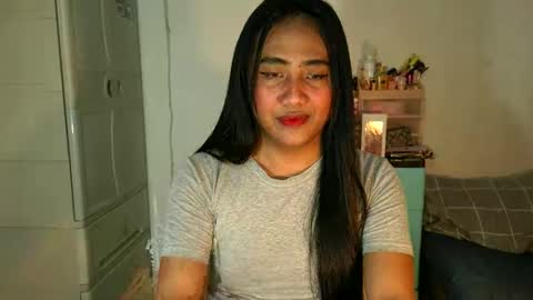 Snapshot of lovely_claire01 chatting on 12/04/25, 04:05 my name is NICOLE i am excited to welcome you to my room online show from 12/04/25, 04:05