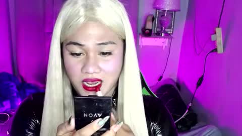 lovely_coleen online show from 09/28/25, 05:18