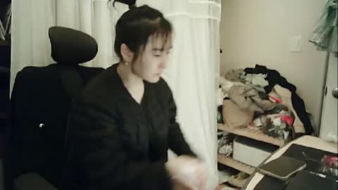 Snapshot of lovely_dana chatting on 02/24/25, 04:36 DANA KIM online show from 02/24/25, 04:36