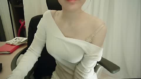 Snapshot of lovely_dana chatting on 03/09/25, 03:38 DANA KIM online show from 03/09/25, 03:38