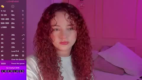 Snapshot of lovely_emma18 chatting on 11/08/25, 01:44 Emma online show from 11/08/25, 01:44