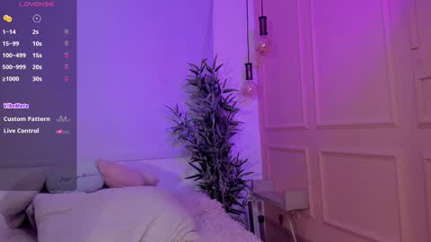 Emma online show from 02/06/26, 01:36