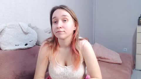 Lovely Hayley online show from 04/12/26, 09:42