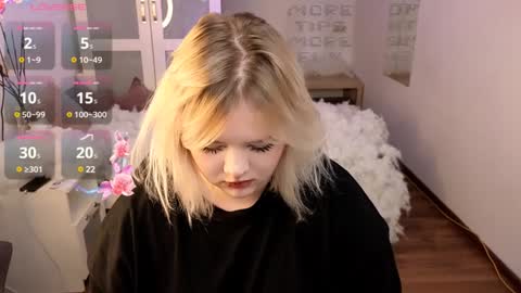 lovely_leilla online show from 01/06/25, 12:27