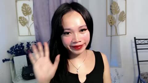 lovely_lianne online show from 04/12/26, 02:27