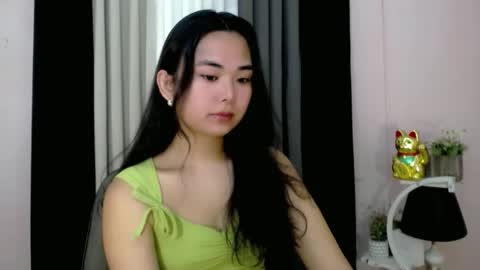 Snapshot of lovely_maria_x chatting on 09/21/25, 02:35 Maria online show from 09/21/25, 02:35
