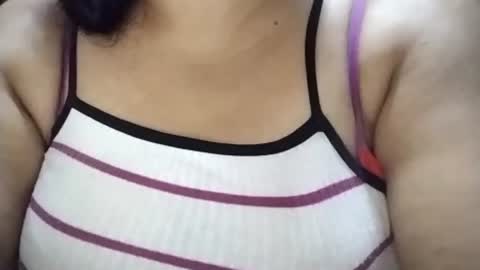 Snapshot of lovely_orchid chatting on 06/19/26, 01:37 lovely_orchid online show from 06/19/26, 01:37