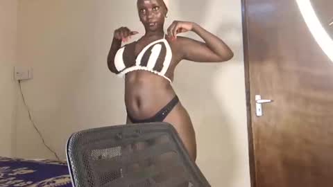 Snapshot of lovely_princes1 chatting on 01/30/25, 04:16 I  am witty online show from 01/30/25, 04:16