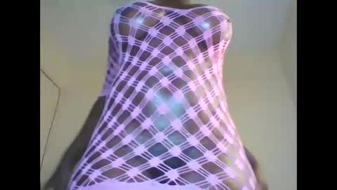 Snapshot of lovely_princes1 chatting on 02/06/25, 01:27 I  am witty online show from 02/06/25, 01:27