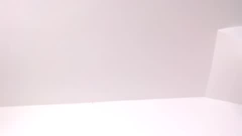 Snapshot of lovely_secret chatting on 10/30/25, 04:08 Hi guys online show from 10/30/25, 04:08