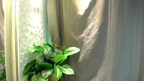 Snapshot of lovely_thea_xoxo chatting on 01/13/26, 05:02 Thea online show from 01/13/26, 05:02