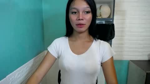 Snapshot of lovely_thea_xoxo chatting on 02/07/26, 12:09 Thea online show from 02/07/26, 12:09