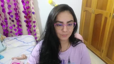 Snapshot of lovely_trix_ chatting on 12/17/24, 02:23 Trix online show from 12/17/24, 02:23