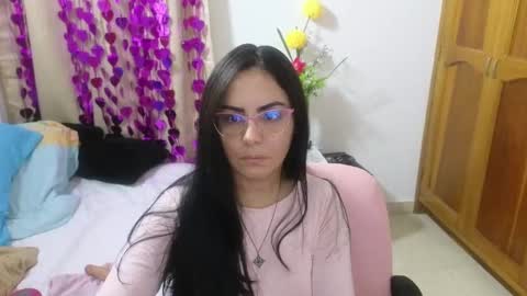 Snapshot of lovely_trix_ chatting on 03/06/25, 11:36 Trix online show from 03/06/25, 11:36