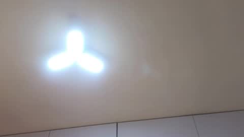 Snapshot of lovely_trix_ chatting on 09/12/25, 12:05 Trix online show from 09/12/25, 12:05