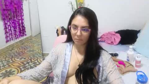 Snapshot of lovely_trix_ chatting on 10/03/25, 12:13 Trix online show from 10/03/25, 12:13