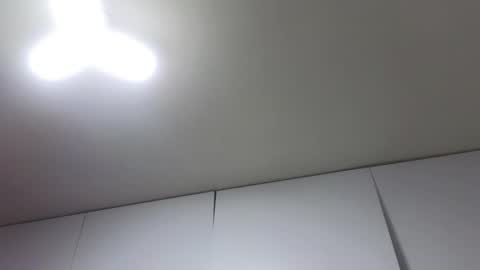 Snapshot of lovely_trix_ chatting on 10/29/25, 11:34 Trix online show from 10/29/25, 11:34