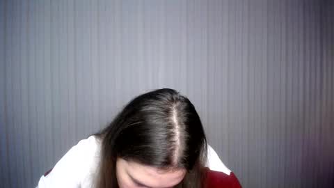 Snapshot of lovelyangel_xx chatting on 12/20/24, 02:16 lovelyangel_xx online show from 12/20/24, 02:16