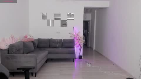 lovelybianca_ online show from 04/04/26, 07:44