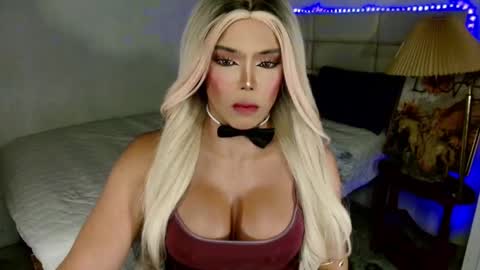 Snapshot of lovelycarel_777 chatting on 12/02/25, 08:48 LOVELY CAREL 777 online show from 12/02/25, 08:48