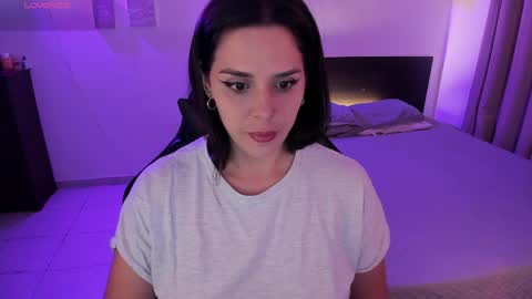 lovely   online show from 04/16/26, 12:28