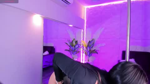 Snapshot of lovelyeyesx chatting on 09/09/25, 05:34 Lovely online show from 09/09/25, 05:34