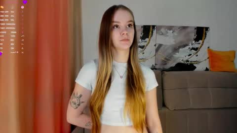 lovelygracee online show from 10/04/25, 11:52
