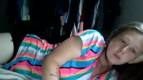 Snapshot of lovelyjanes299 chatting on 07/08/26, 11:58 Livelyjanespapi0699 online show from 07/08/26, 11:58