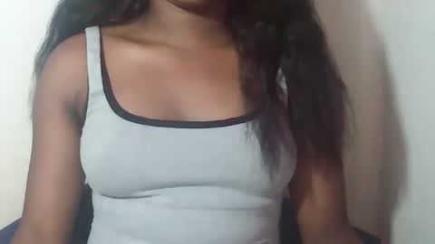 Snapshot of lovelylarra chatting on 03/04/26, 12:11 lovelylarra online show from 03/04/26, 12:11