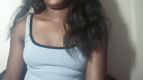 Snapshot of lovelylarra chatting on 03/25/26, 07:58 lovelylarra online show from 03/25/26, 07:58