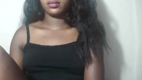 Snapshot of lovelylarra chatting on 03/29/26, 08:47 lovelylarra online show from 03/29/26, 08:47