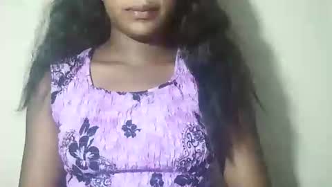 Snapshot of lovelylarra chatting on 03/31/26, 09:32 lovelylarra online show from 03/31/26, 09:32
