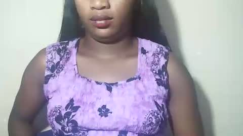 Snapshot of lovelylarra chatting on 04/12/26, 08:47 lovelylarra online show from 04/12/26, 08:47
