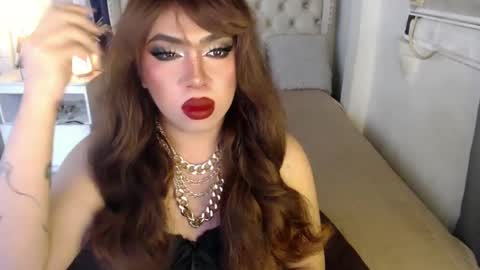 Snapshot of lovelymarie69 chatting on 02/02/25, 08:51 Rebeca online show from 02/02/25, 08:51