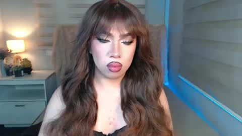 Snapshot of lovelymarie69 chatting on 02/28/25, 06:09 Rebeca online show from 02/28/25, 06:09