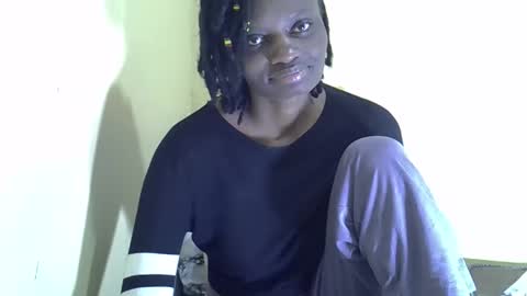 Snapshot of lovelymee2 chatting on 10/21/25, 06:41 lovelymee2 online show from 10/21/25, 06:41
