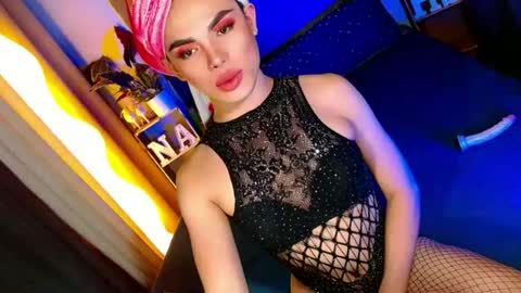 Snapshot of lovelymiss_shyna11 chatting on 06/15/26, 04:42 lovelymiss_shyna11 online show from 06/15/26, 04:42