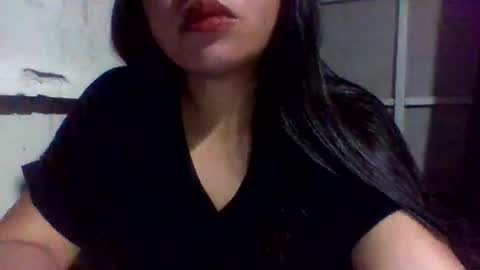 lovelymocha27s online show from 10/22/25, 03:01