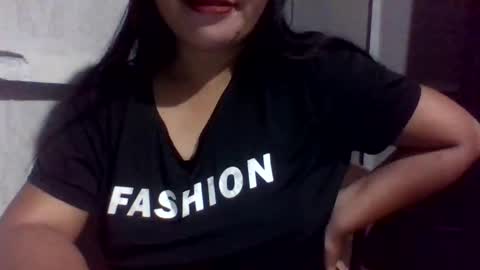 lovelymocha27s online show from 11/16/25, 08:14