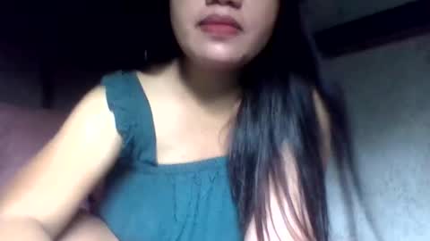 lovelymocha27s online show from 11/18/25, 05:12