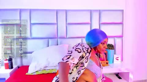 Nicky online show from 09/12/25, 01:33