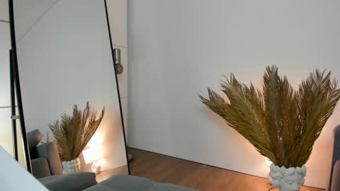 kim online show from 02/03/25, 05:03