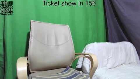 Snapshot of lovelyowner chatting on 09/27/25, 01:54 .com online show from 09/27/25, 01:54