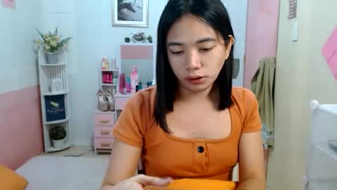 Snapshot of lovelypetitebigcock chatting on 02/02/26, 05:11 lovelypetitebigcock online show from 02/02/26, 05:11