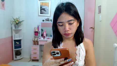 Snapshot of lovelypetitebigcock chatting on 02/12/26, 02:12 lovelypetitebigcock online show from 02/12/26, 02:12