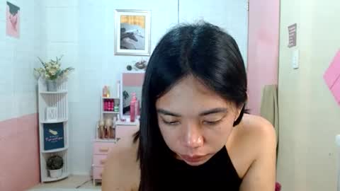 Snapshot of lovelypetitebigcock chatting on 02/15/26, 03:31 lovelypetitebigcock online show from 02/15/26, 03:31