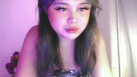 Snapshot of lovelypinaychubsx chatting on 06/11/26, 06:39 lovely online show from 06/11/26, 06:39