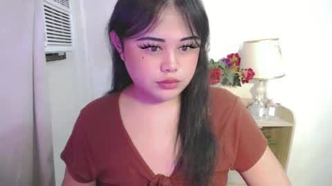 Snapshot of lovelypinaychubsx chatting on 06/29/26, 08:09 lovely online show from 06/29/26, 08:09
