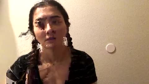 Queen Aria  online show from 12/16/24, 07:10