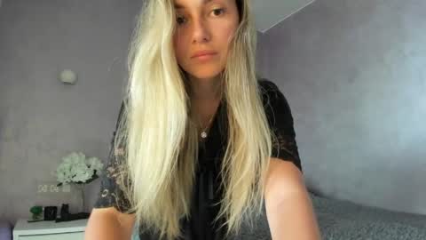 Lovely Rose online show from 04/29/26, 10:52